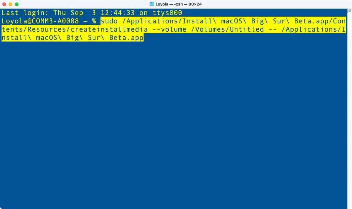 。如果您的屏幕看起来不是这样,请不要担心。我在终端设置中进行了更改,您也可以。在“终端”中,选择“ 终端” > “首选项” >“ 配置文件”,单击所需的一个,然后单击“ 默认” 按钮。 。如果您的屏幕看起来不是这样,请不要担心。我在终端设置中进行了更改,您也可以。在“终端”中,选择“ 终端” > “首选项” >“ 配置文件”,单击所需的一个,然后单击“ 默认” 按钮。