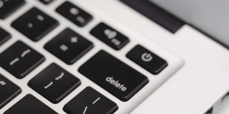 Macbook上的电源按钮 Macbook上的电源按钮