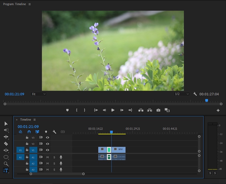 当您不想删除时间线中已有的任何内容时,请使用插入工具 当您不想删除时间线中已有的任何内容时,请使用插入工具