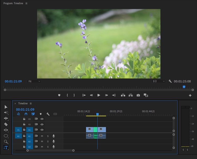 使用 Premiere Pro 中的覆盖工具将剪辑放入而不延长项目 使用 Premiere Pro 中的覆盖工具将剪辑放入而不延长项目